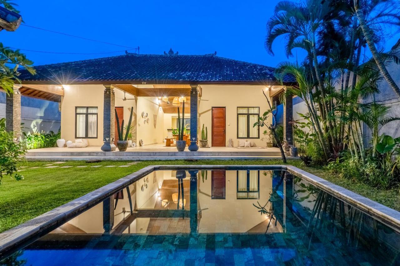 Villa Damai Oasis In The Heart Of Seminyak Exteriör bild