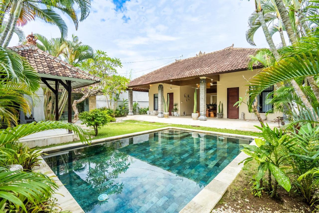 Villa Damai Oasis In The Heart Of Seminyak Exteriör bild